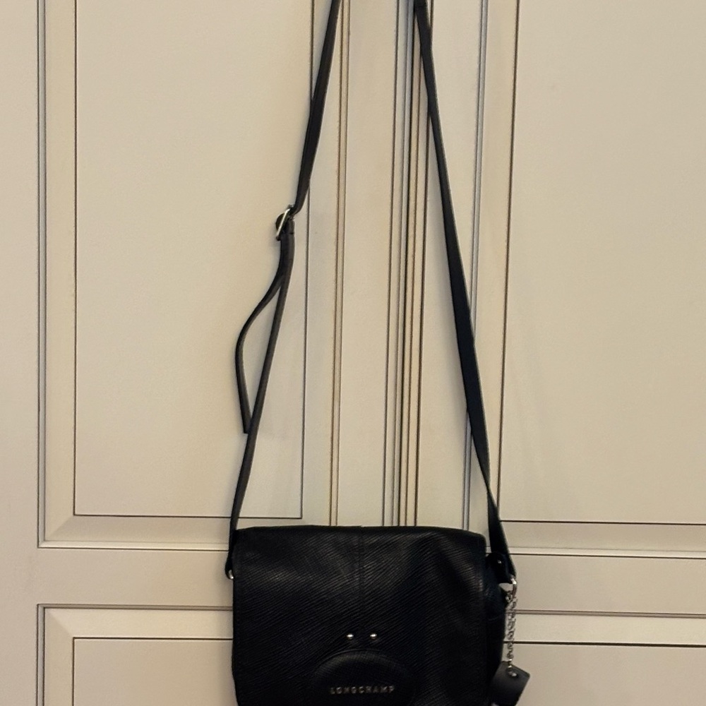 Longchamp Quadri Black Leather Crossbody Shoulder Bag. - Picture 3 of 7
